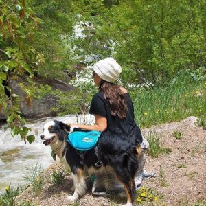 Meet your Posher, Caitlin